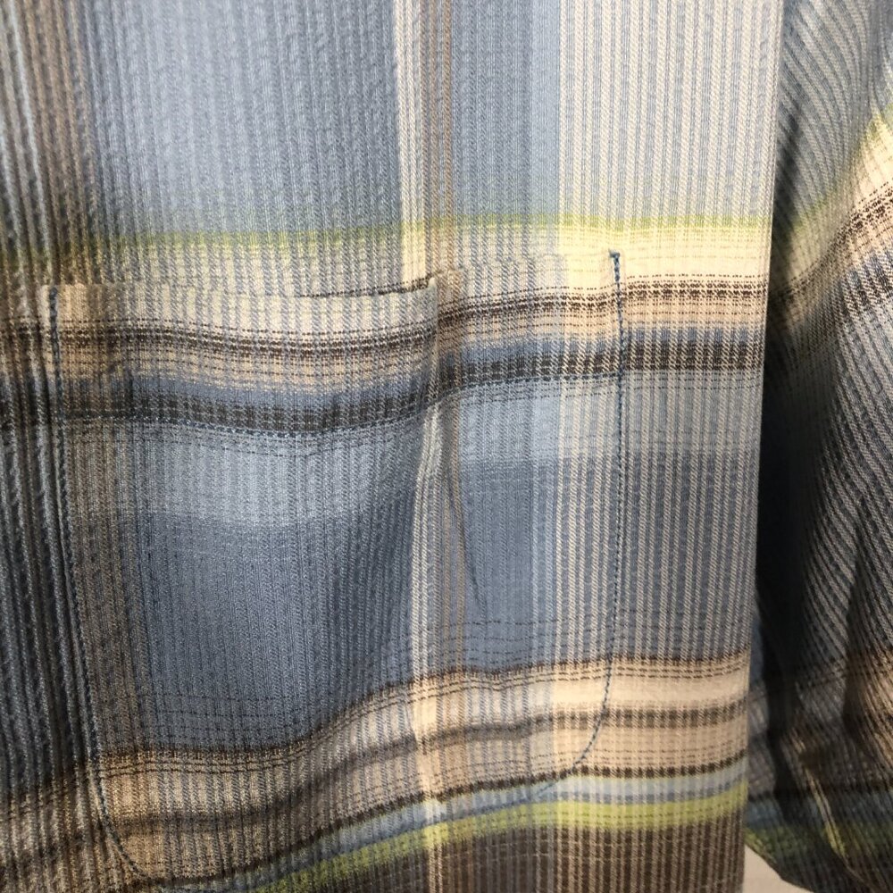 Tommy Bahama men blue and gray plaid motive short sleeve silk shirt, size L - Picture 7 of 11